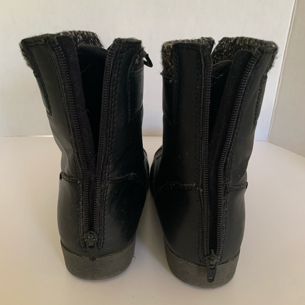 Kohl's Black Lace-Up Boots with Knit Trim Full Zipper Back Women’s Size 10M - Picture 11 of 17
